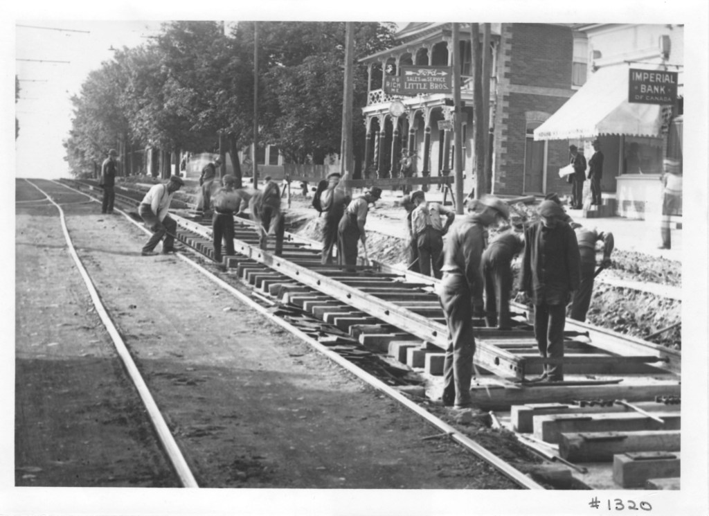 Moving the radial railway tracks from the east side of Yonge Street to the centre of the road for the first paving of Yonge Street in October 1927 (photo courtesy of Richmond Hill Public Library, RH12-26)